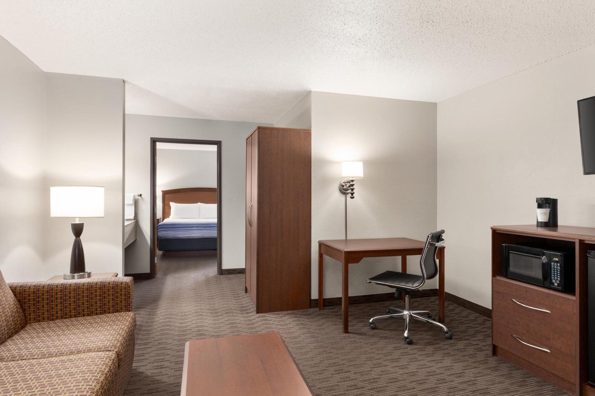 Americinn By Wyndham Fergus Falls Conference Center Стая снимка
