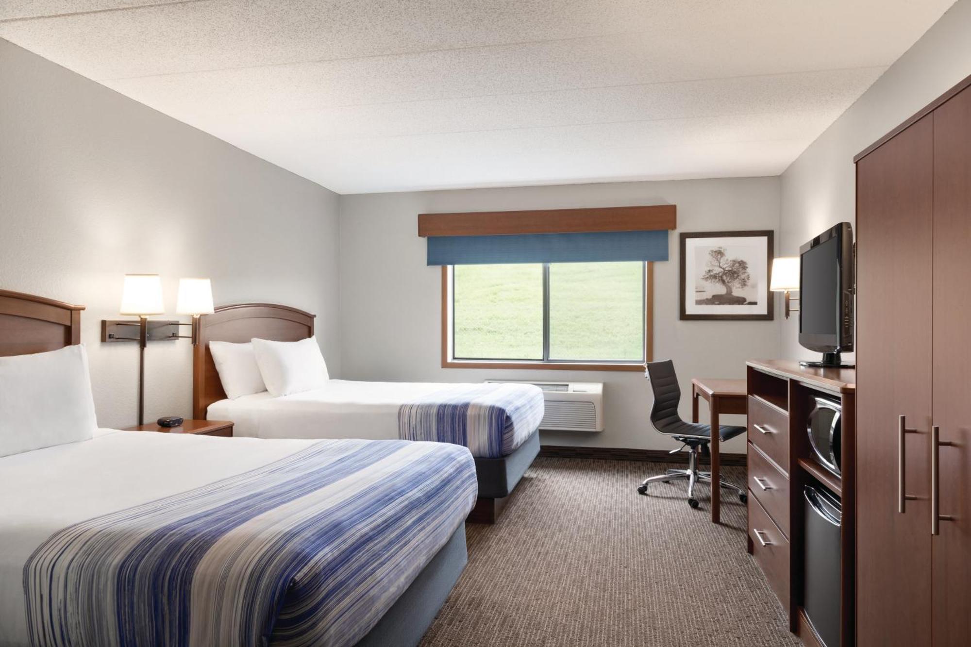 Americinn By Wyndham Fergus Falls Conference Center Екстериор снимка